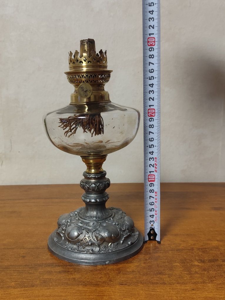 Lampa naftowa ciekawy wzór