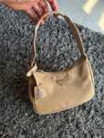 Prada Re-Edition 2005 bag torebka vintage lampo