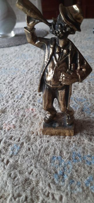 Figurka z mosiądzu ?