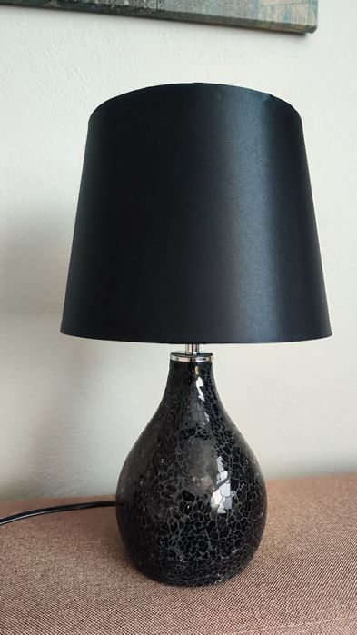 Mała czarna elegancka lampka Glamour tłuczone szkło atłasowy abażur