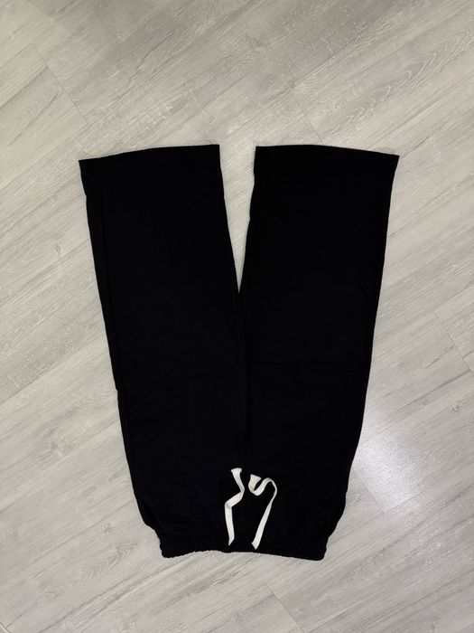 Чорні широкі штани