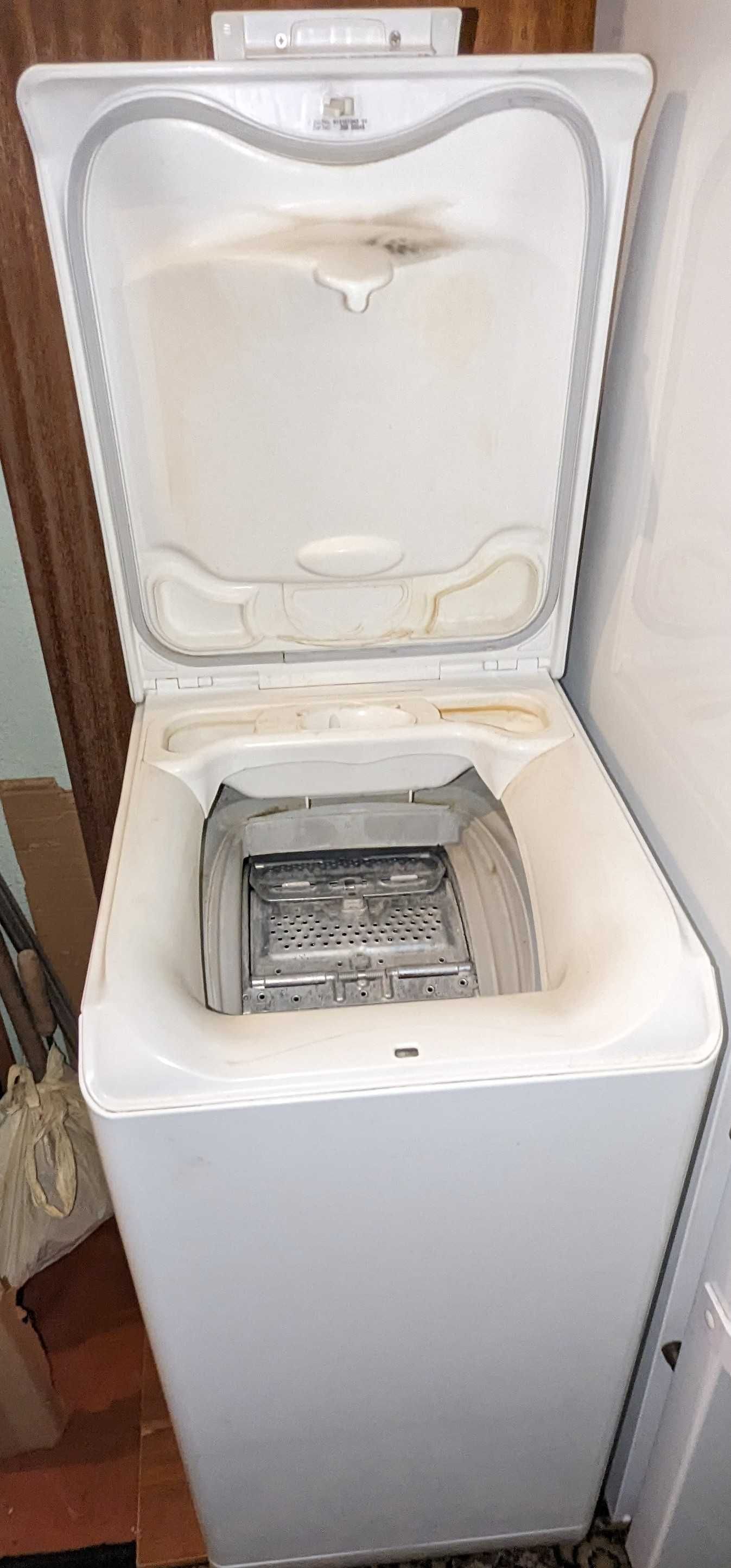Пральна машина Electrolux вертикальна