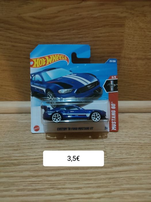 Hot Wheels vários