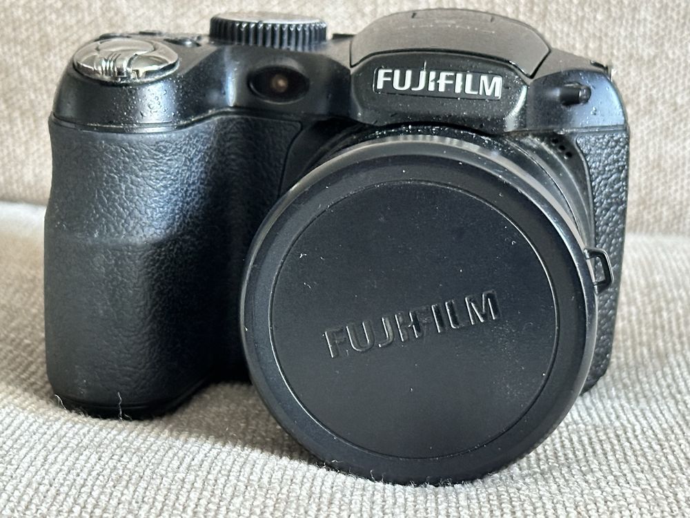 Продам цифровий фотоапарат Fujifilm
