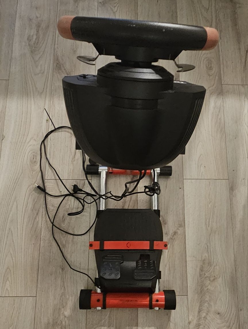 Kierownica Thrustmaster T150 + stojak