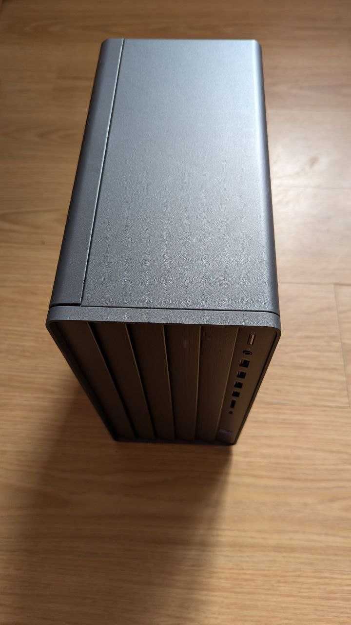 HP Envy Desktop Tower (TE01-5354) i7-14700\16GB DDR4\256GB SSD