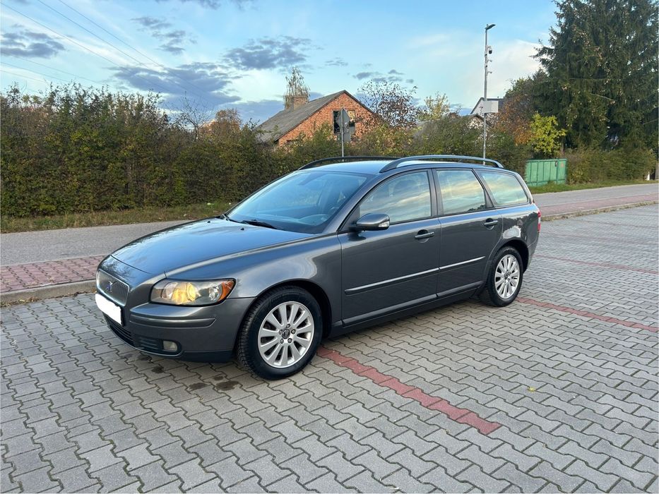 Volvo V50 2.4 Benzyna 140KM manual Momentum Półskóra Hak Dopinany