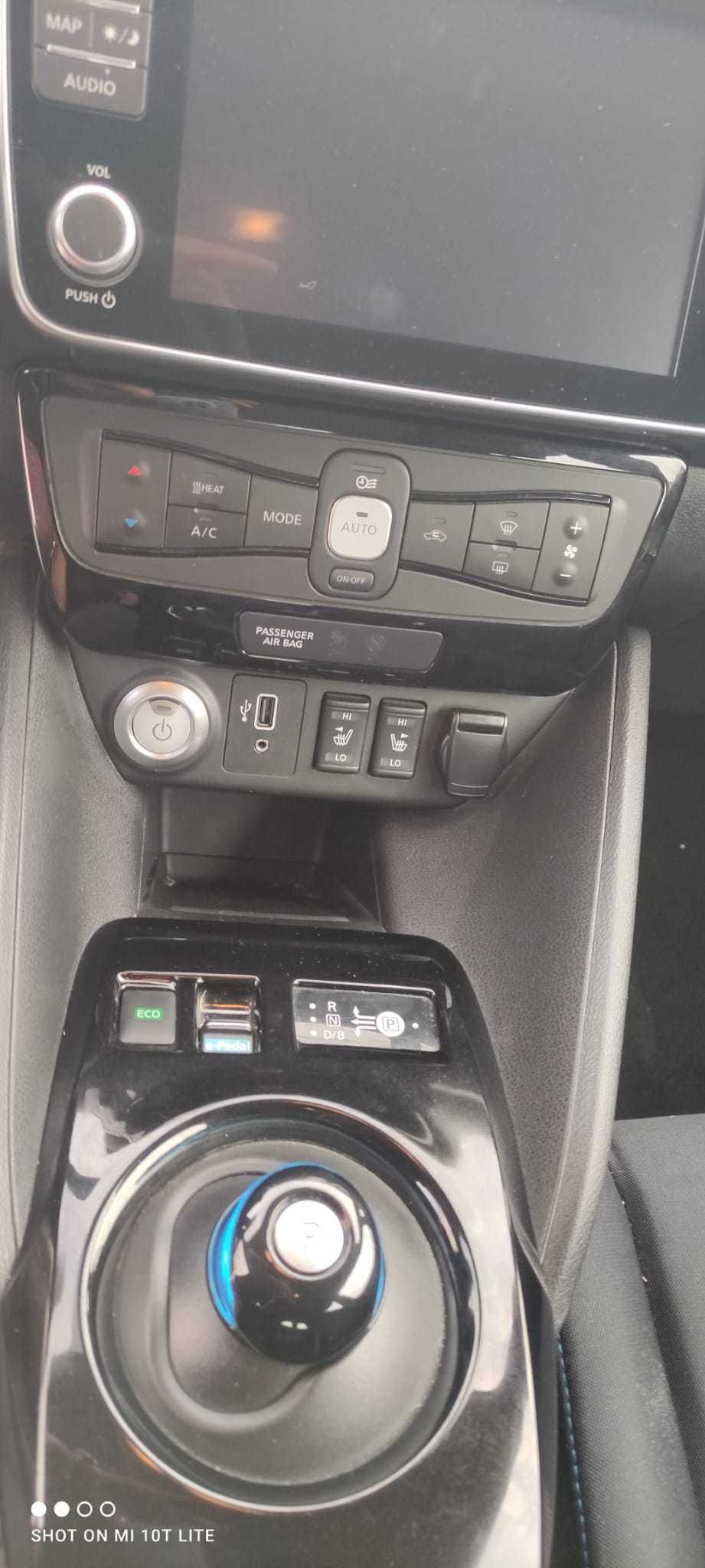nissan leaf tekna