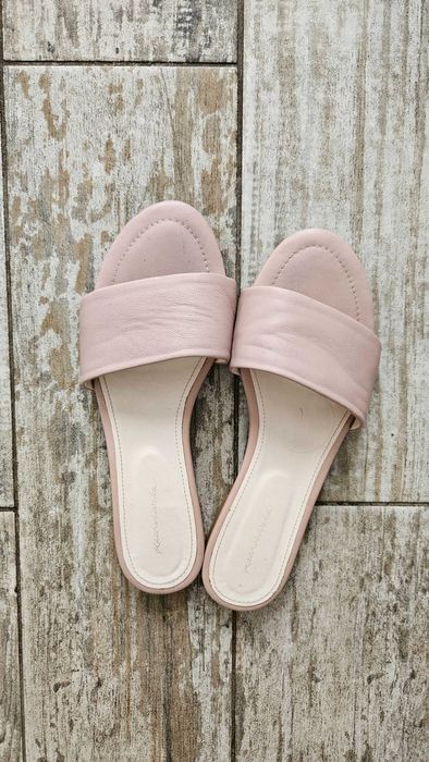 Шльопанці Kachorovska