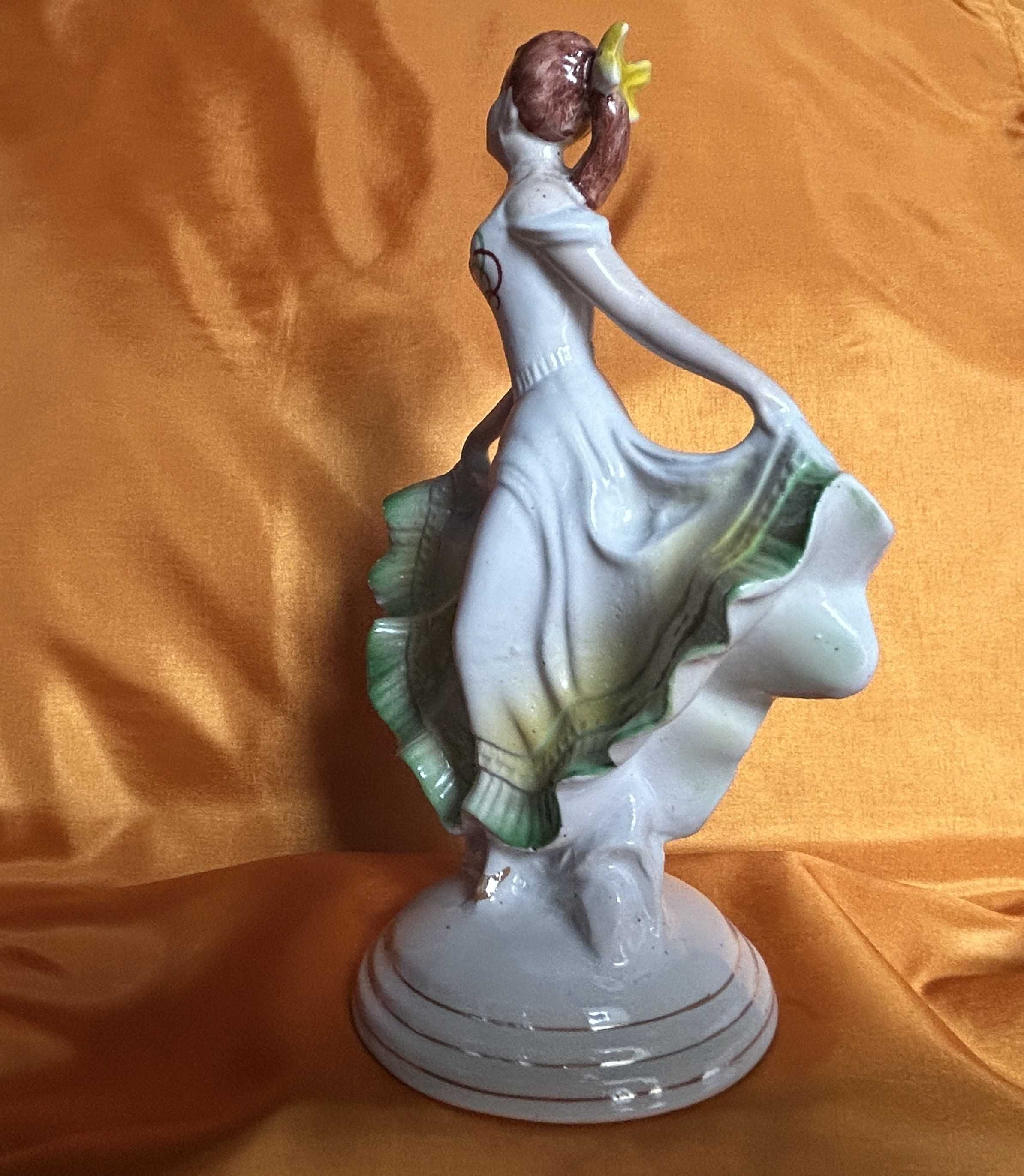 Figurka porcelanowa: Tancerka,Steatyt Zygmunt Buksowicz, ok. 1960 r