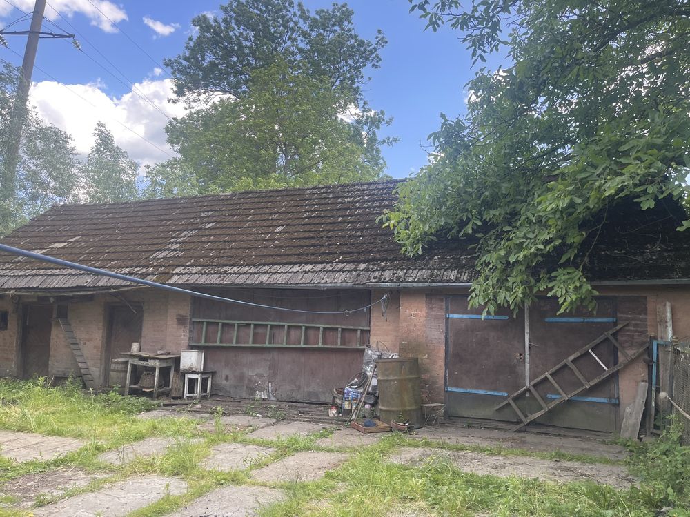Продаж приватних будинків
