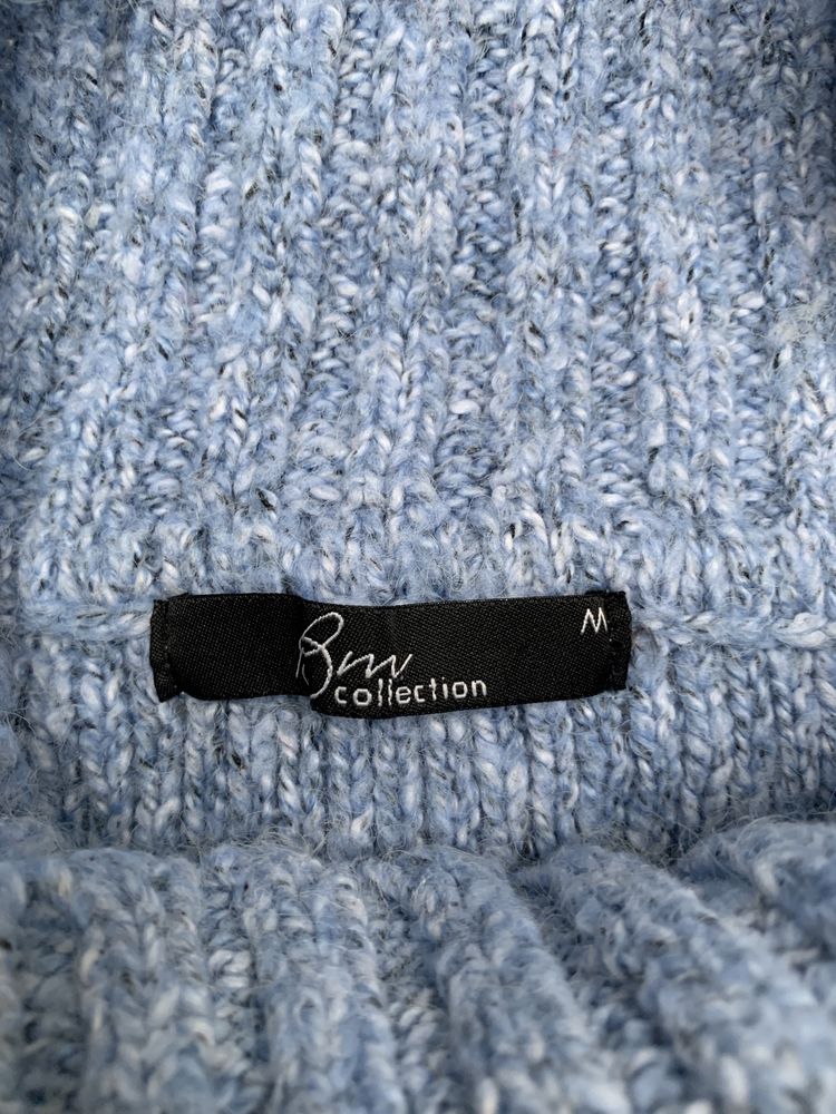 Niebieski Sweter Damski z Golfem BM Collection Rozmiar M