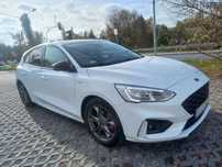 Ford Focus ST-Line Eco boost 125KM niski przebieg