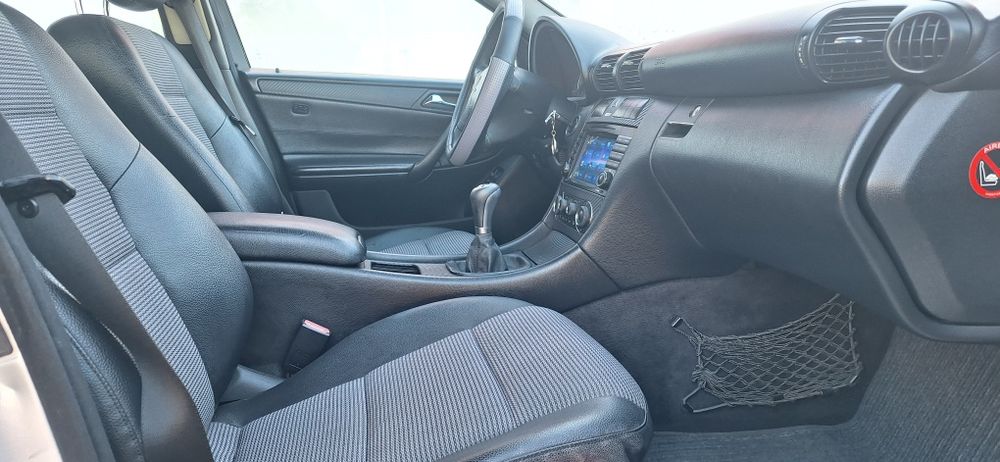 Mercedes Benz C220 CDI Advangarde 01/2005