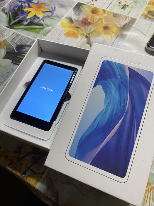 МР3-МР4 плеер слушать музыку и смотреть фильмы