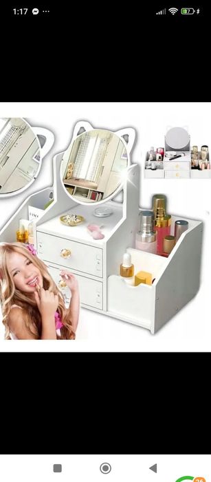 Mini toaletka do makijażu z lusterkiem