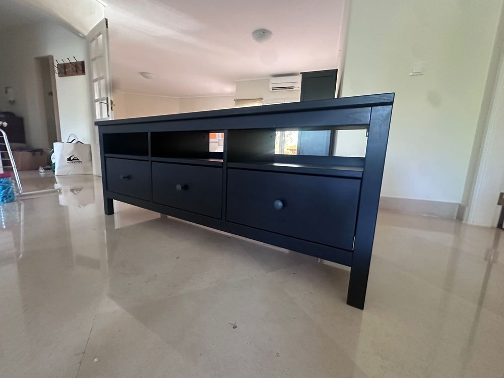 Movel TV ikea preto-castanho
