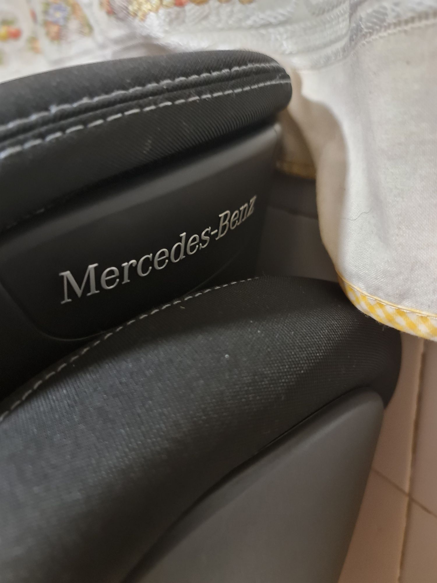 Cadeira de Criança Mercedes-Benz