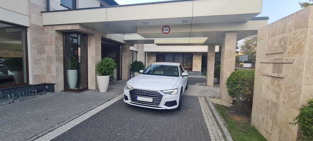 Przewóz osób transfery lotniskowe firmowe VIP - NOWE Mercedes Audi BMW