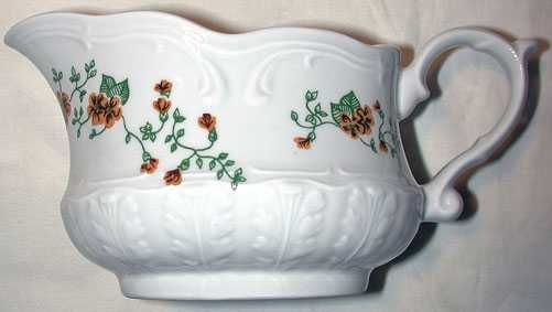 Porcelanowa Sosjerka Sygnatura Włocławek w Stylizowane Kwiatki z PRL-u