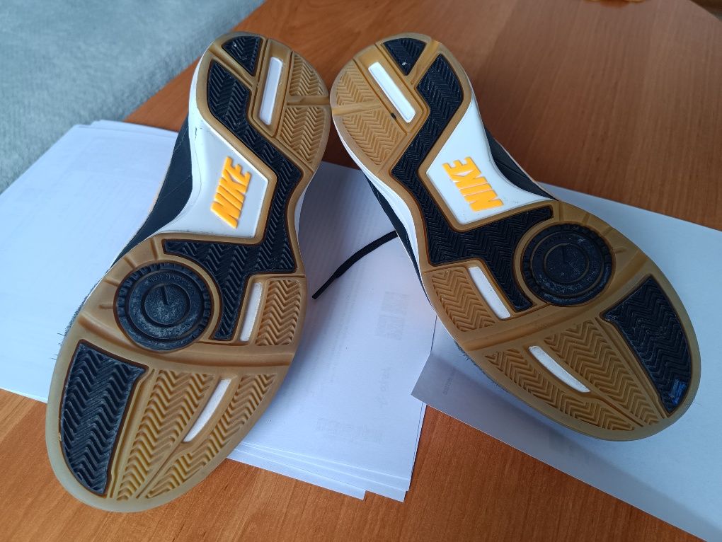 Nike Tiempo r.40 cm.25