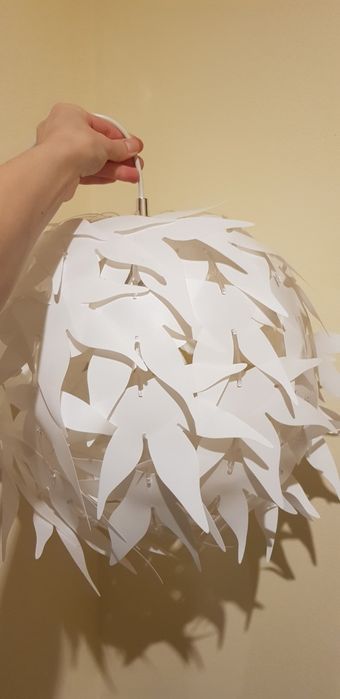 Piękny żyrandol jak nowy nowoczesne wnętrze