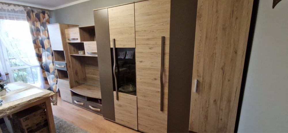 Wyprzedaz z mieszkania mebli