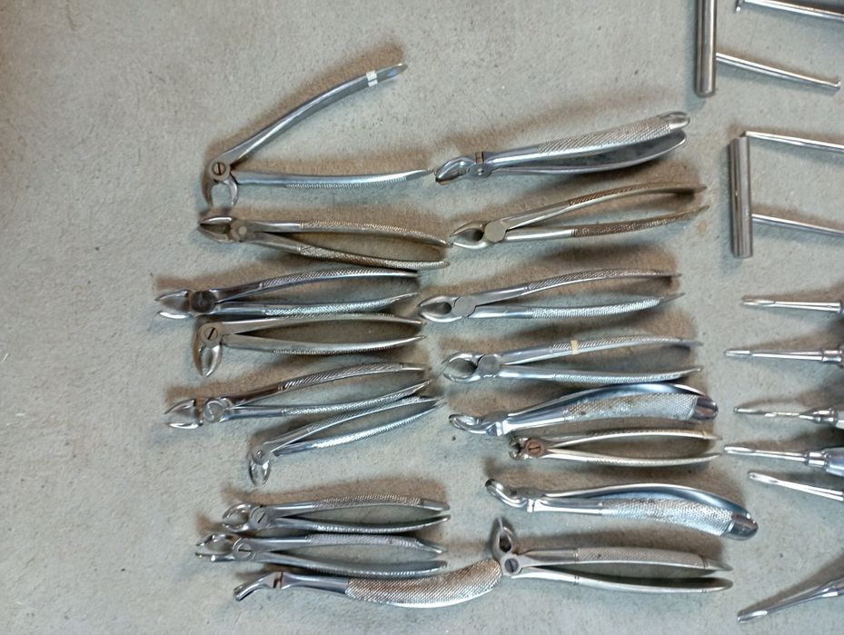 Інструменти стоматологічні ,медичні та зуботехнісні  бу.