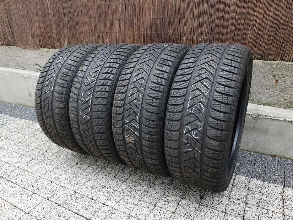 4x 235/35/19 91V Pirelli Winter Sottozero 5,6mm 2019r.