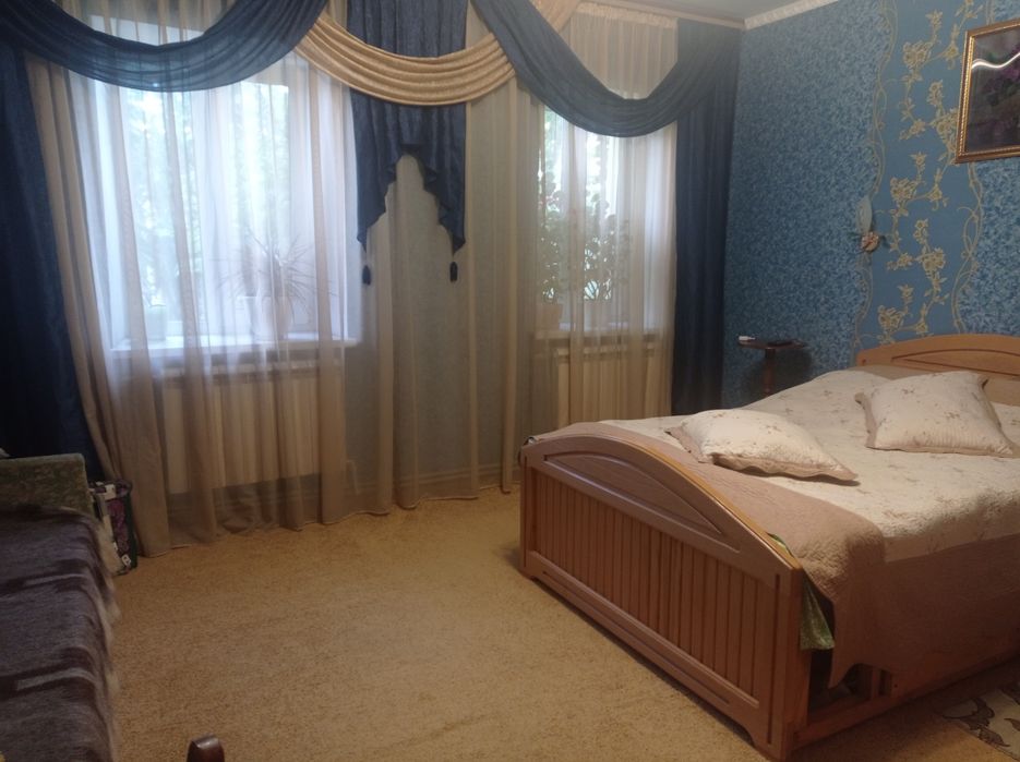 Продам будинок на дві половини!!!
