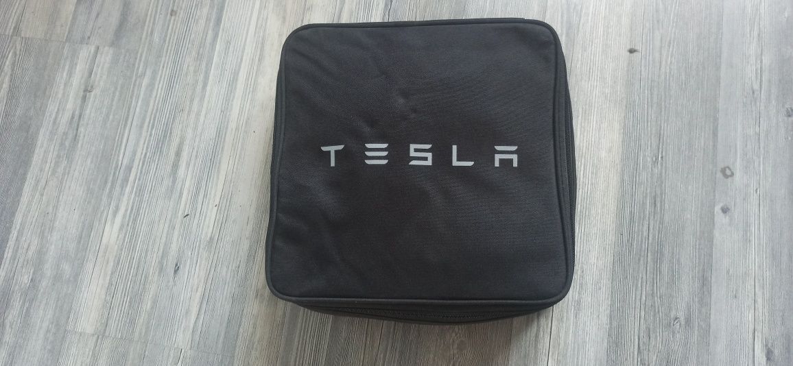 Зарядное устройство оригинал Tesla то3. Y.X.S