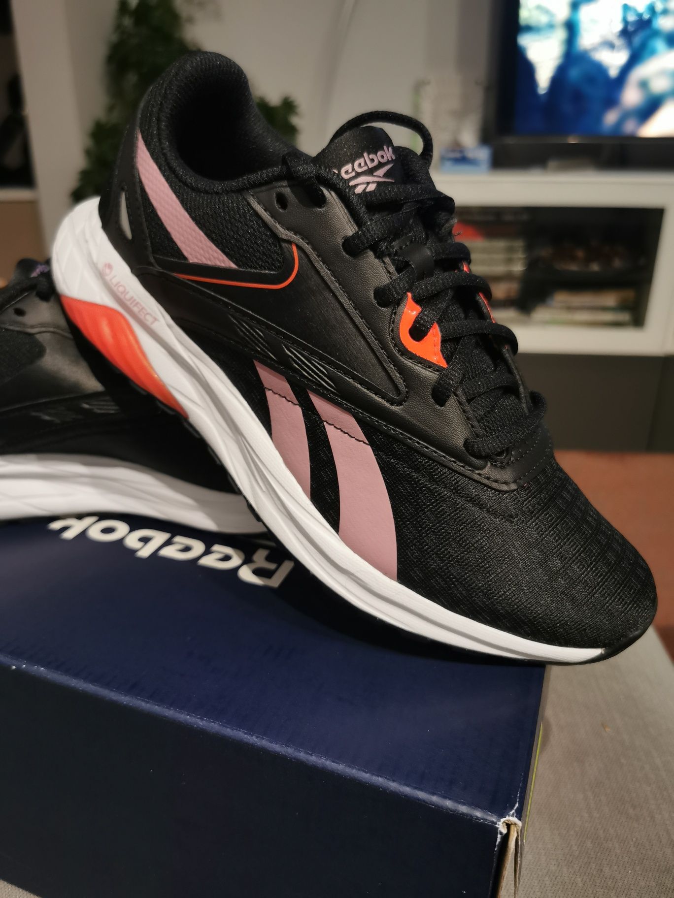 Buty damskie reebok Liquifect 38 NOWE sneakersy adidasy do biegania