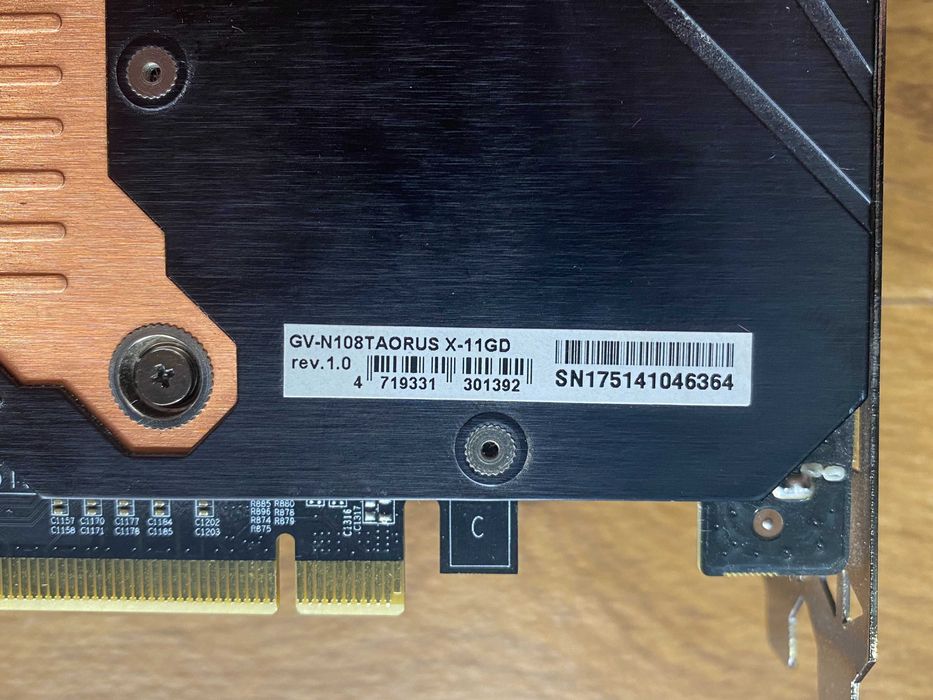 Gigabyte AORUS Xtreme GeForce GTX 1080 Ti 11 gb видеокарта nvidia
