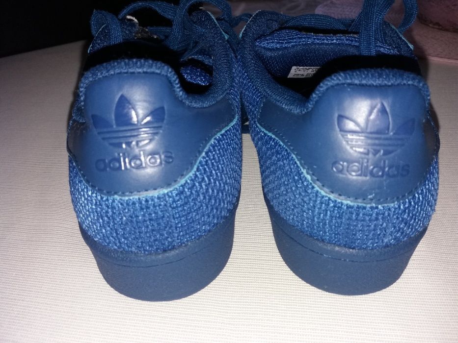 Buty sportowe Adidas na wiosnę rozm. 38 1/3