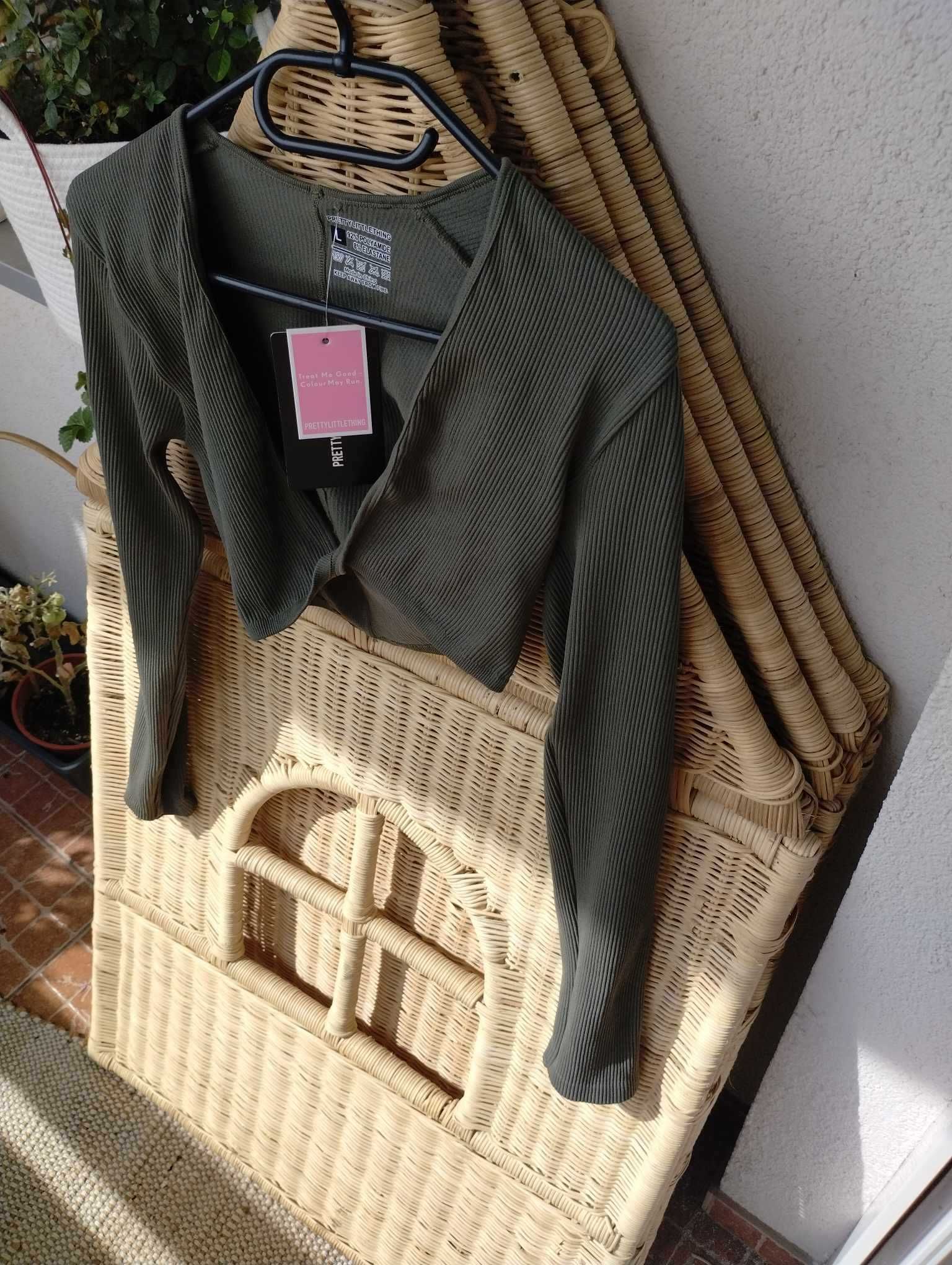 Khaki zielony crop top z długim rękawem PrettyLittleThing r. L