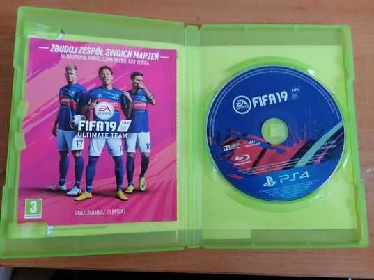 FIFA 16 + 19 PlayStation 4 IDEALNE
