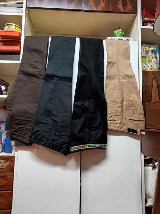 Calças, Saias, Blazers, Trench Coat e blusas Diversas