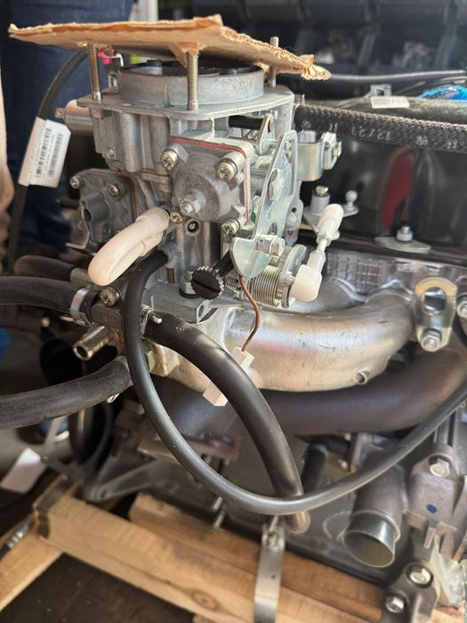 Продам двигатель новый на Ниву