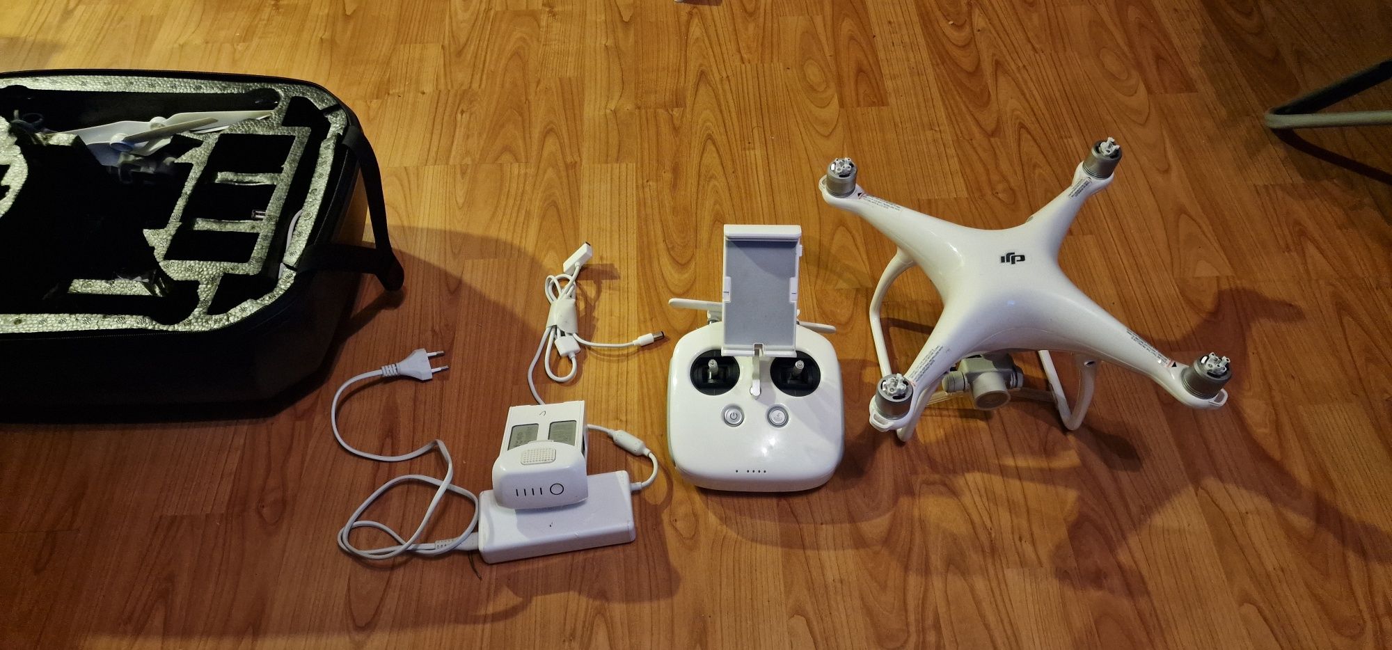 Dron dj phantom 4