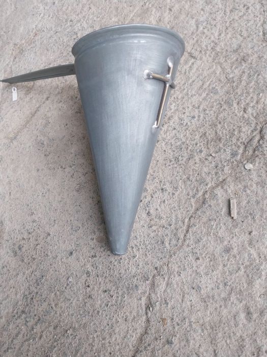 Doseafor e suporte de flores cemiterio