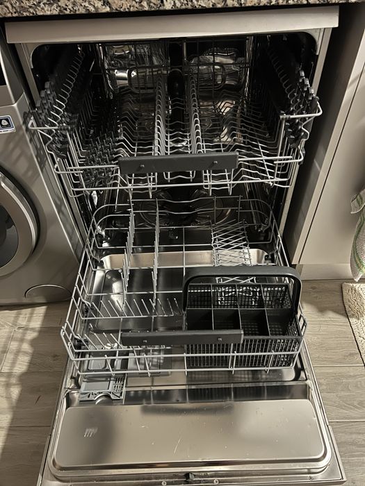 Máquina Lavar Loiça AEG