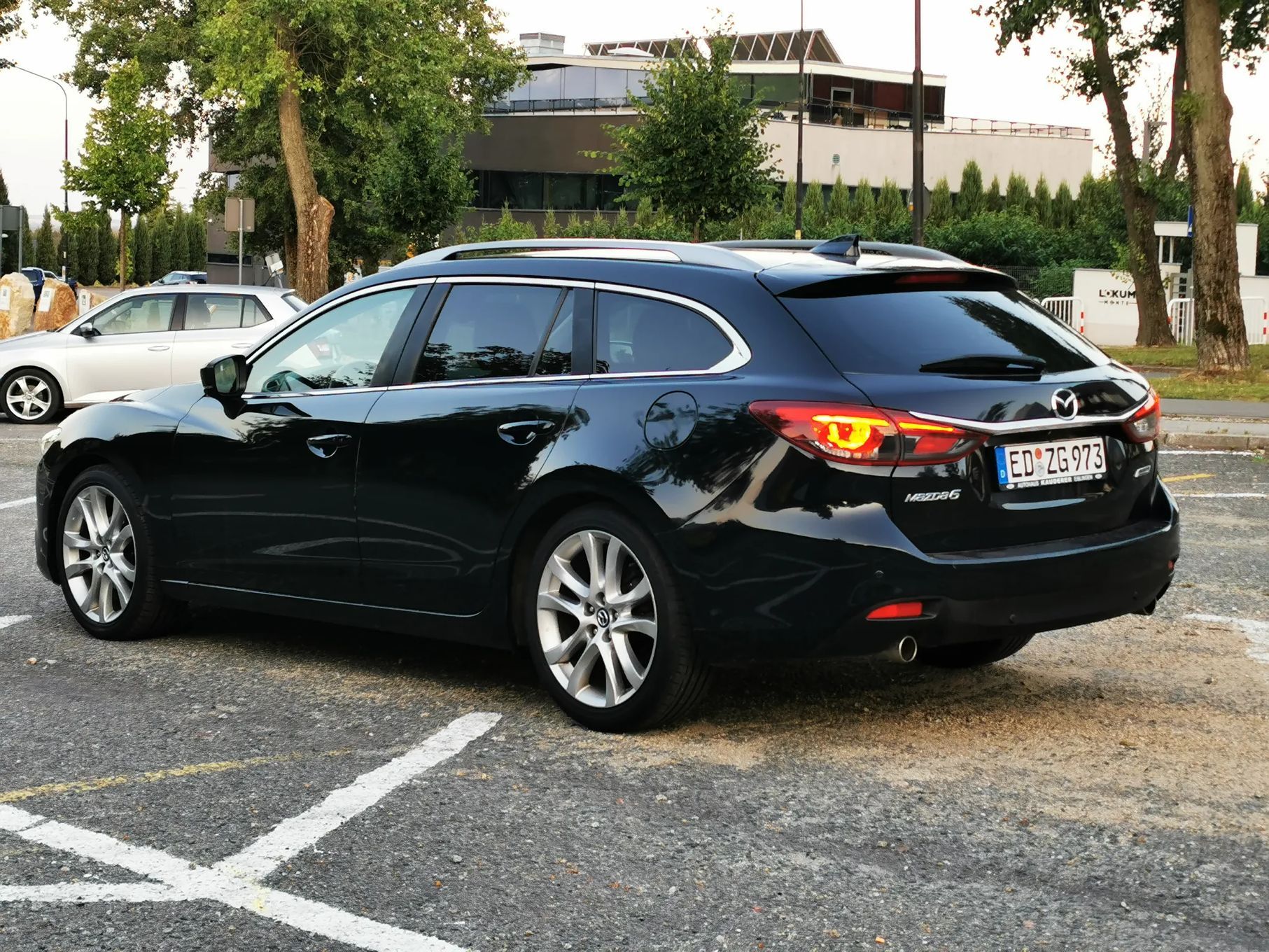 Mazda 6 Nakama Film YouTube I-eloop System bezwypadkowa ksenon Navi ledy rvm