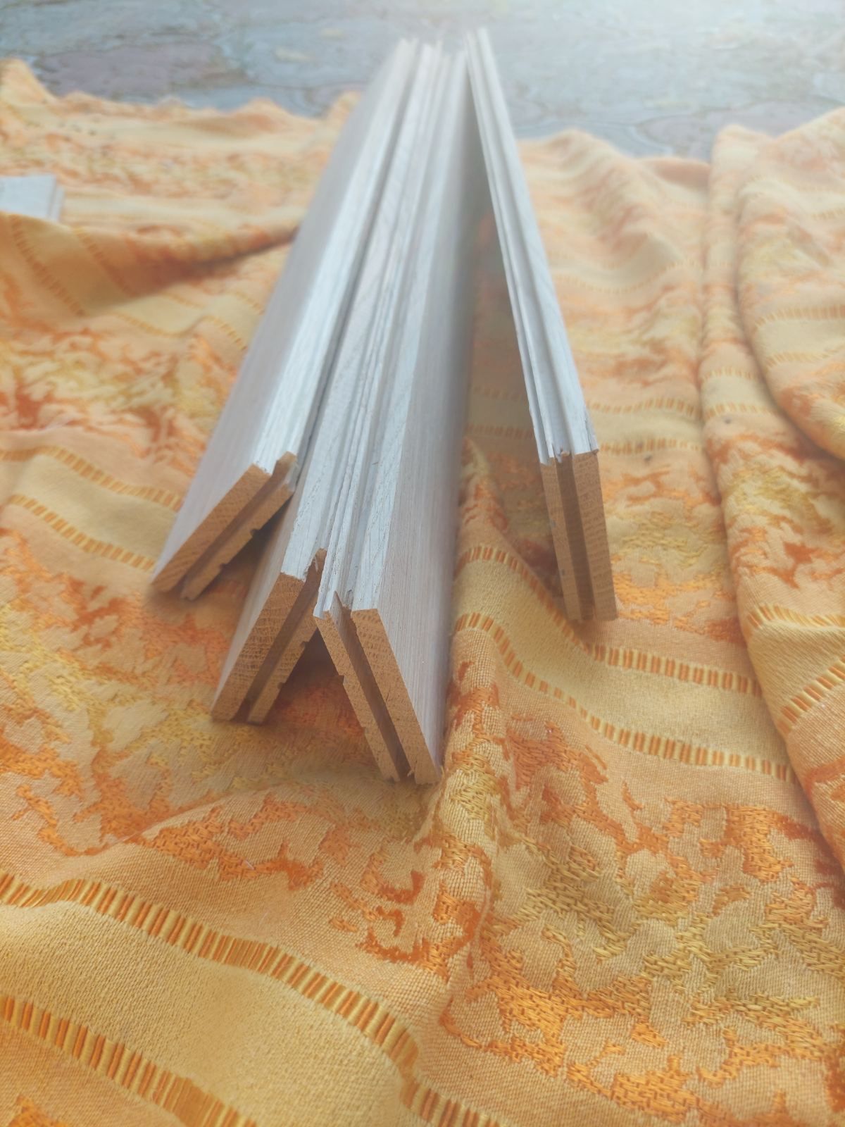 Продам паркет из дерева, новый.