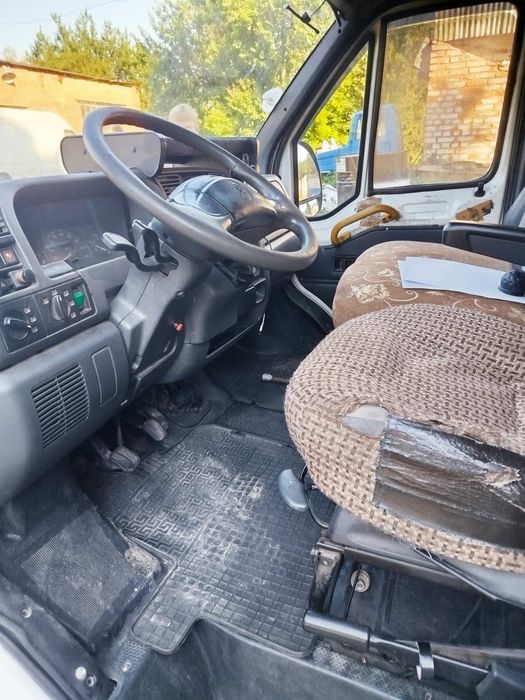 Продам Пежо боксер 98р