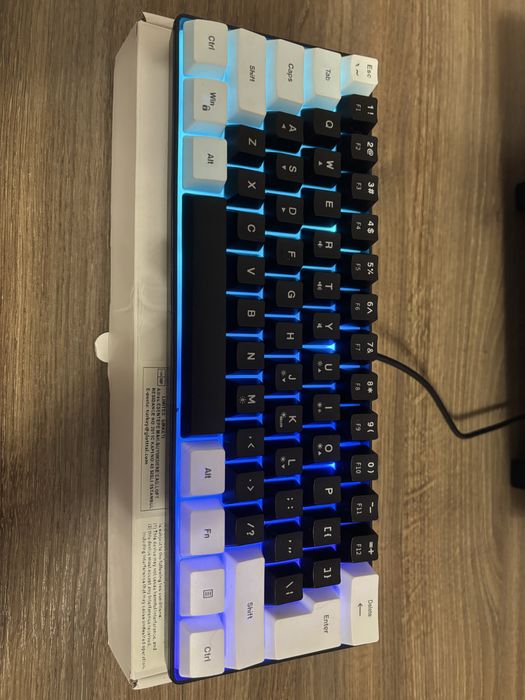 Клавіатура нова