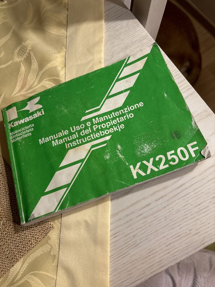 Instrukcja obsługi Kawasaki KX250F