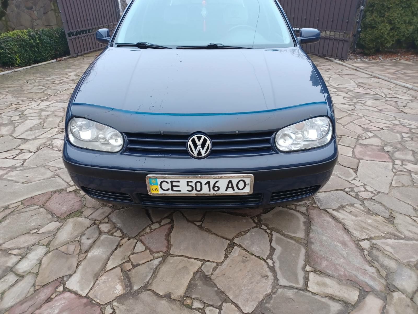 Фольксваген  Golf 4