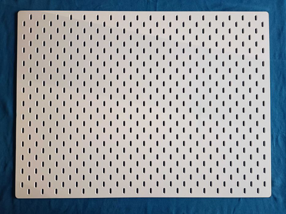 Używana tablica Ikea SKADIS z akcesoriami