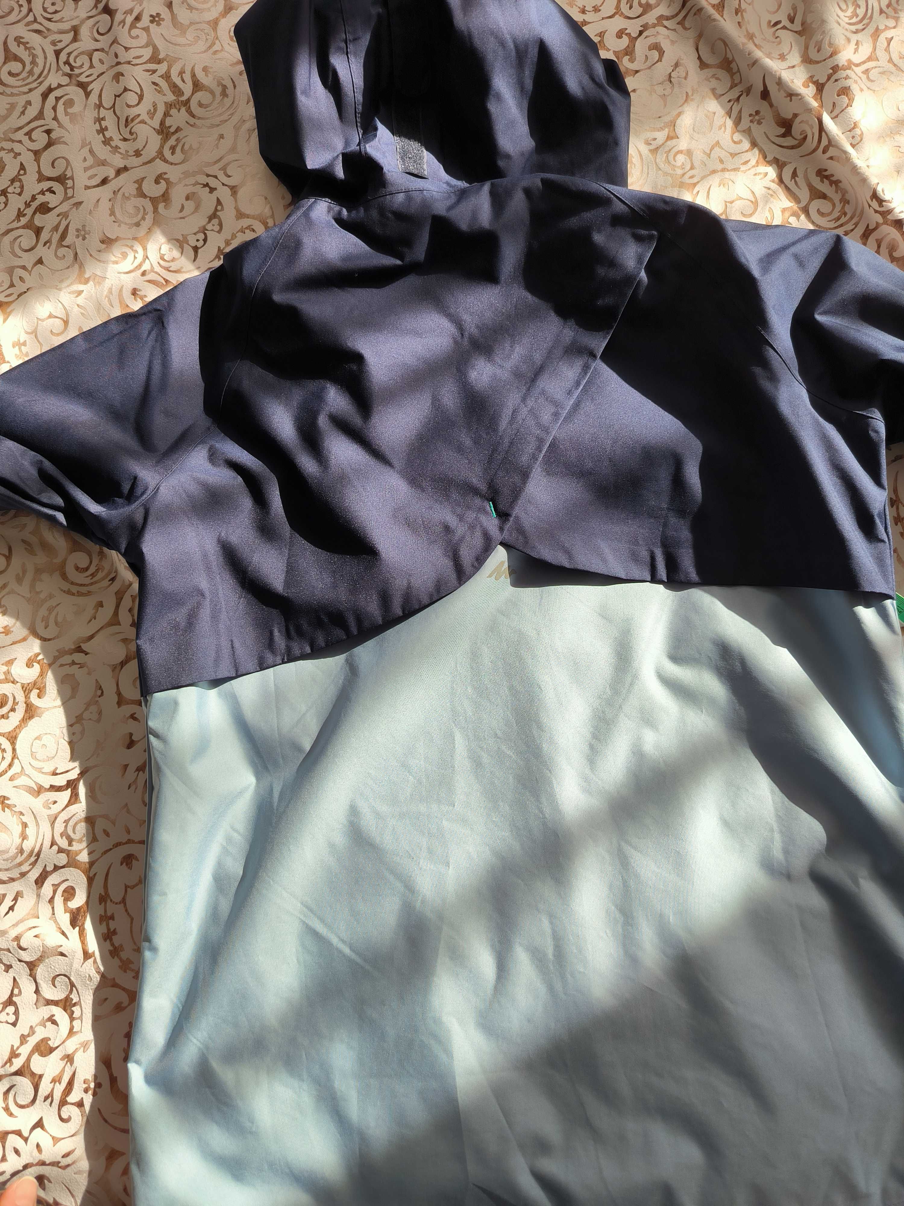 Куртка вітрівка quechua s/m