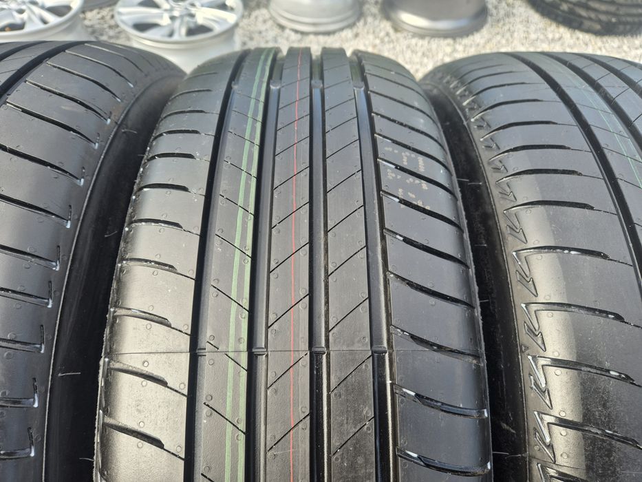 Bridgestone 215/60/17 rok 2024 niwe cena za 4szt letnie